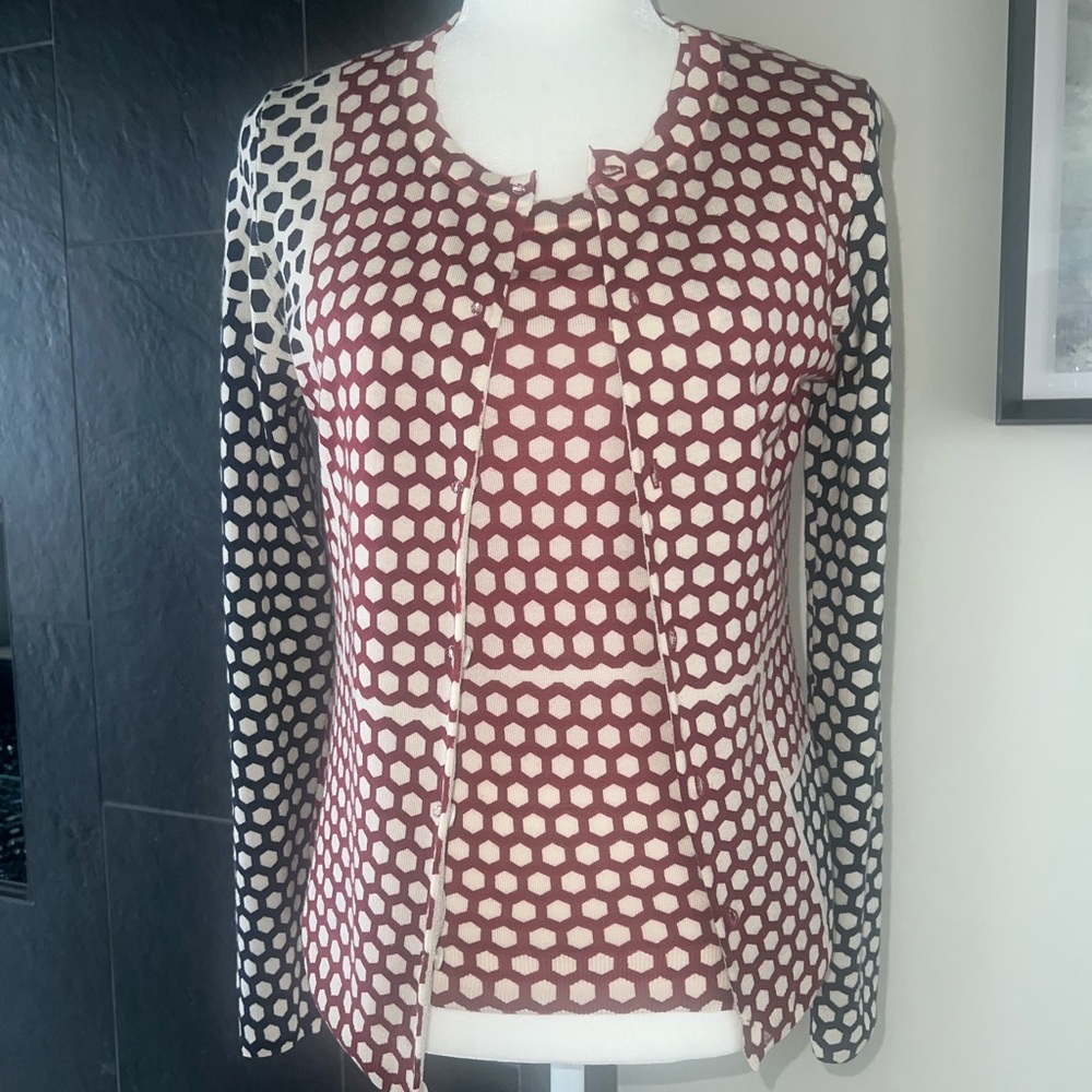 ESCADA-two piece sweater set-LIKE NEW - Picture 4 of 9